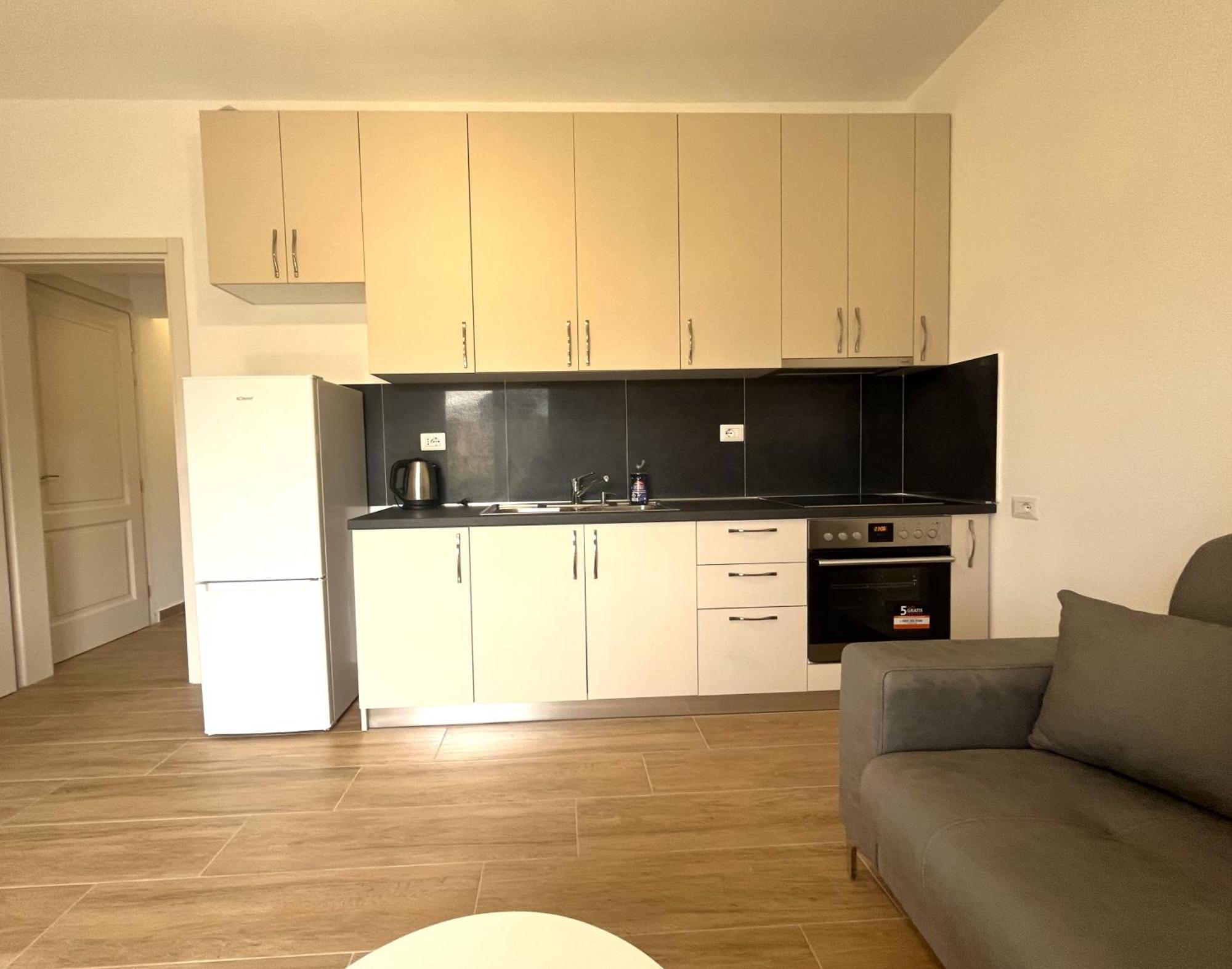 Vila 4 Stinet Vlorë Esterno foto