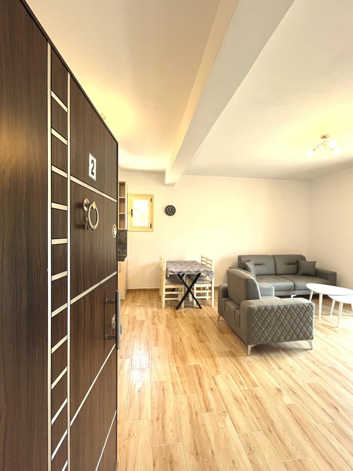 Vila 4 Stinet Vlorë Esterno foto